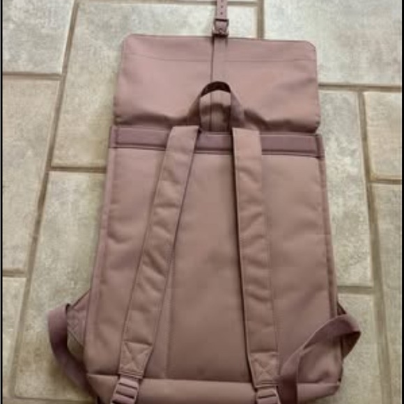 Backpack - Picture 2 of 5